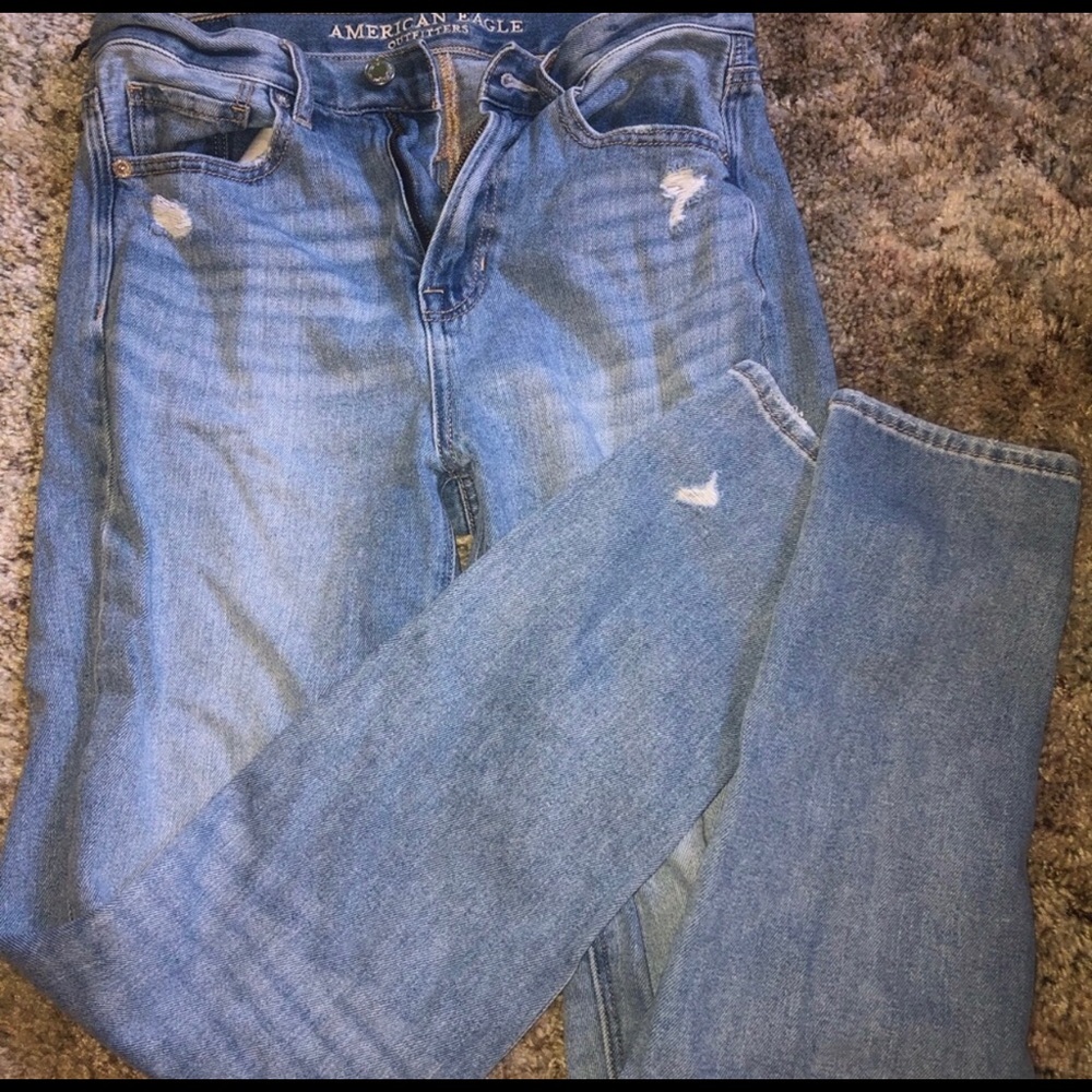 American Eagle Mom Jeans